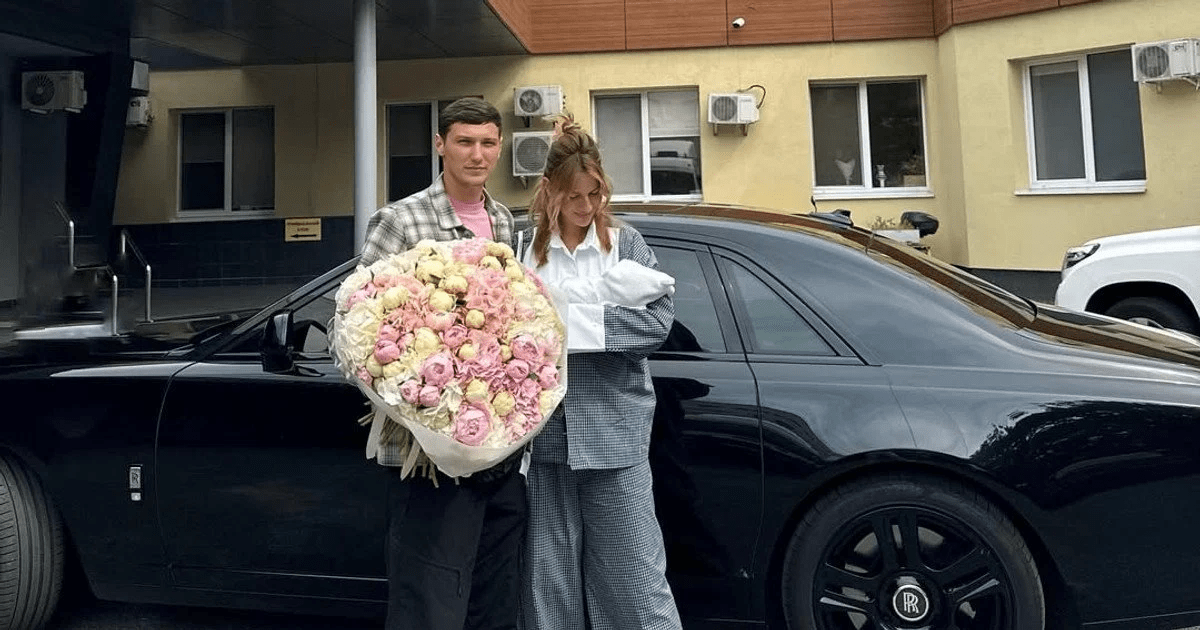 Нікітюк стала мамою: зворушливі кадри з виписки з пологового ➤ Главное.net