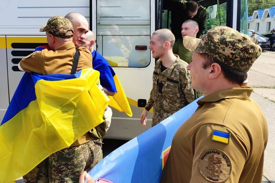 «РФ играет в грязные игры с обменом пленных», — Зеленский