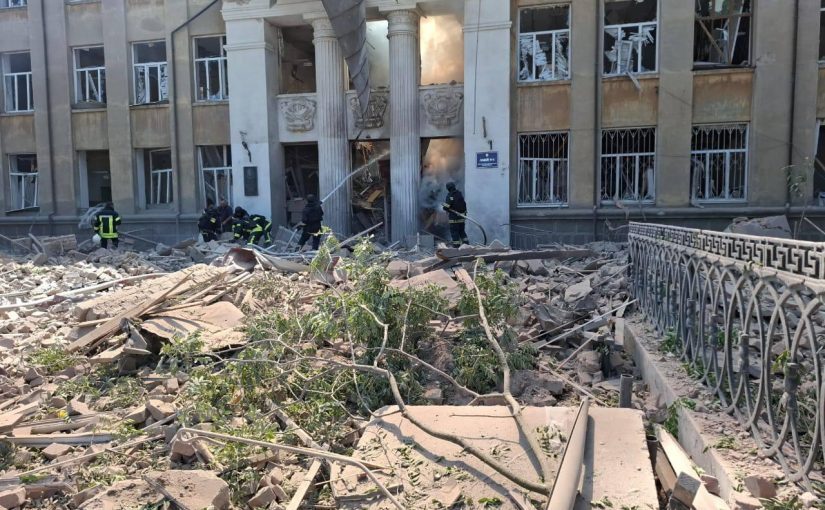 Школяр на Одещині сам вибрався з-під завалів ліцею та врятував друга ➤ Prozoro.net.ua