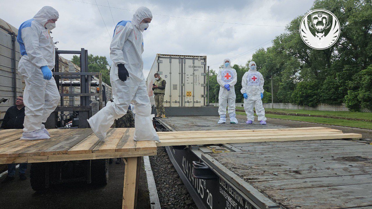Тела еще 1200 погибших воинов вернули в Украину