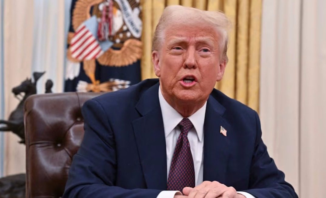 Відомо, як відреагував Трамп на удари СБУ по літаках РФ