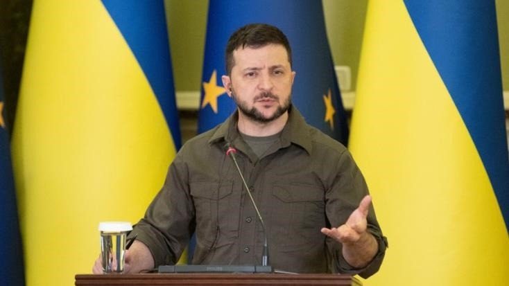 Зеленський висловився про передачу влади