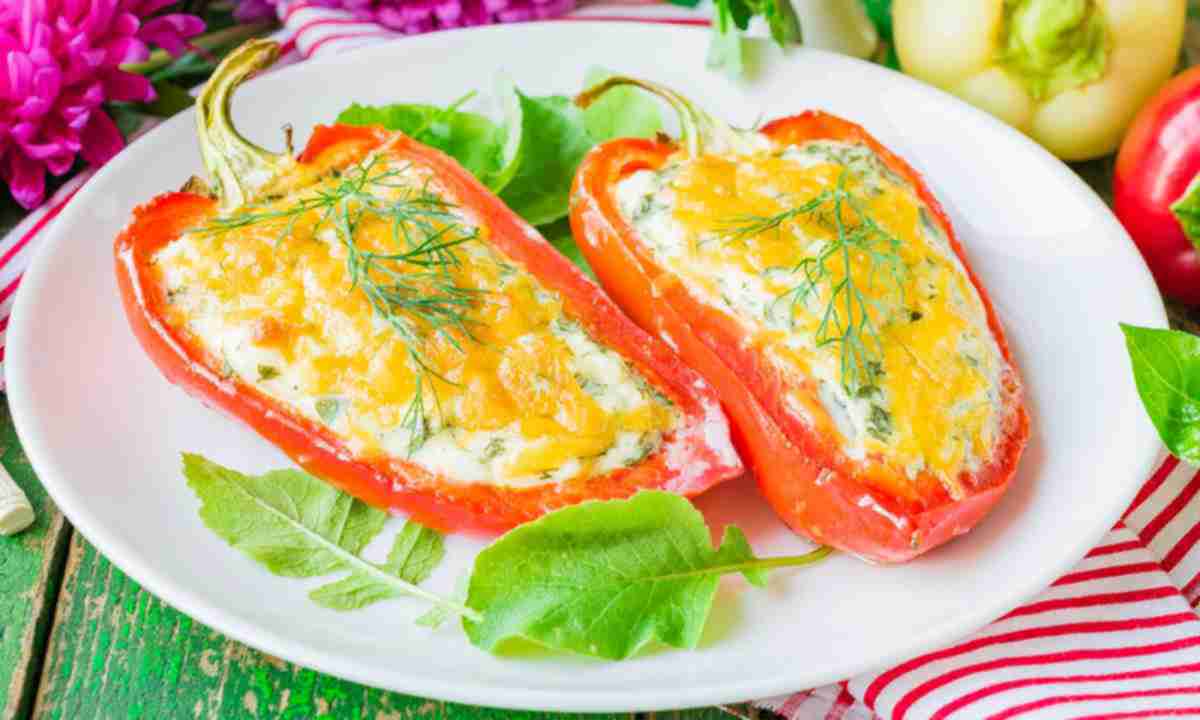 Вишукана закуска з запеченого перцю та сиру 