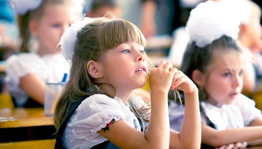 “Пакет школяра”: шахраї атакують батьків першокласників