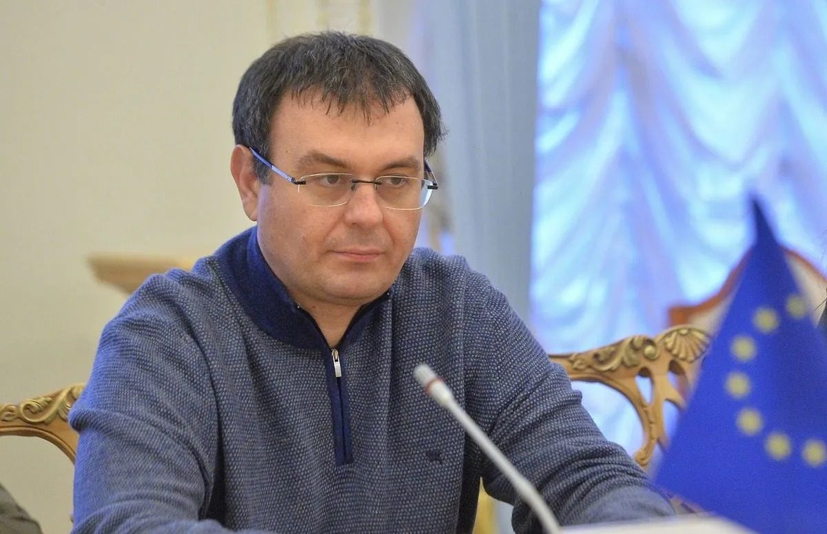Во власти хотят сократить рабочую неделю до 4 дней, но есть нюанс