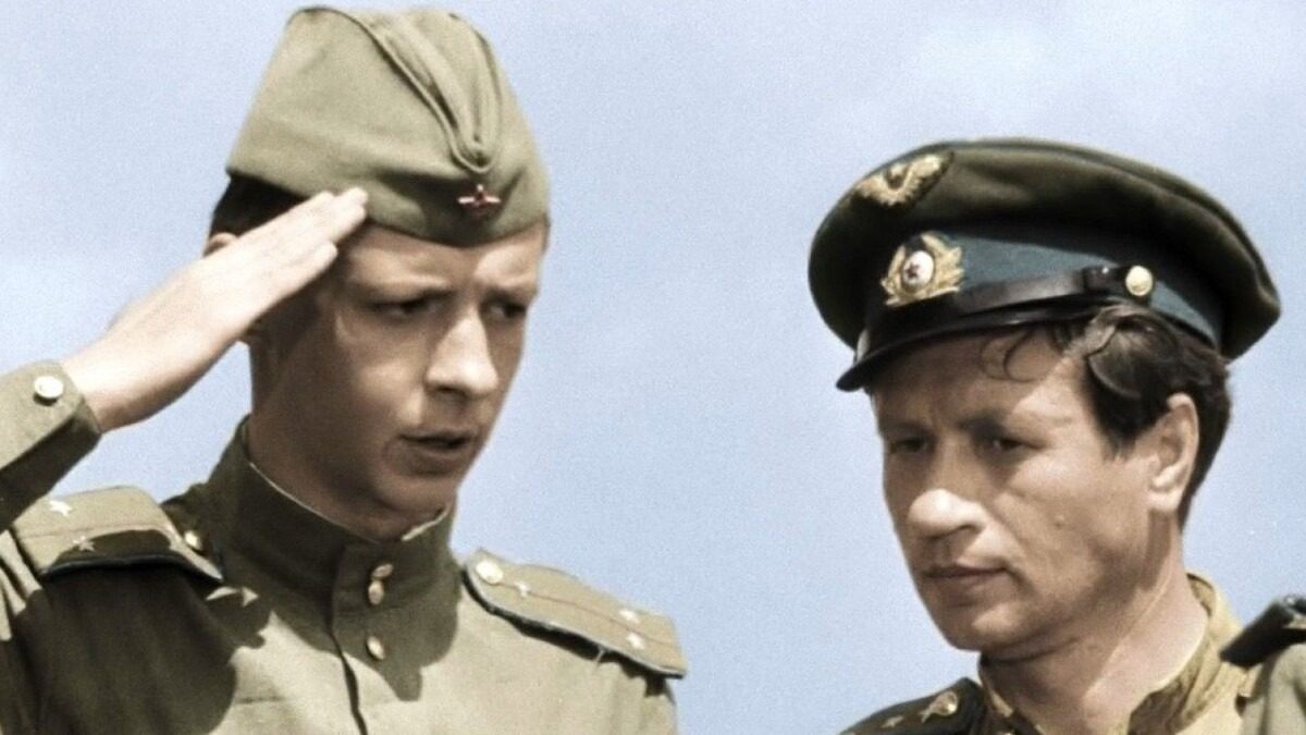 Вот как выглядит могила Кузнечика из «В бой идут одни старики»
