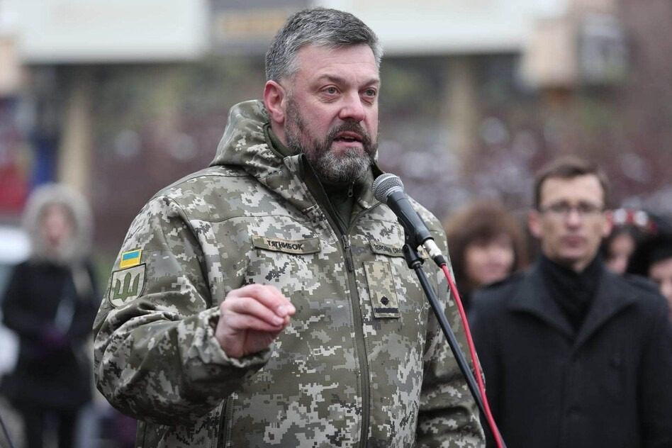 Где во время войны Тягнибок? Вирастюк раскрыл правду