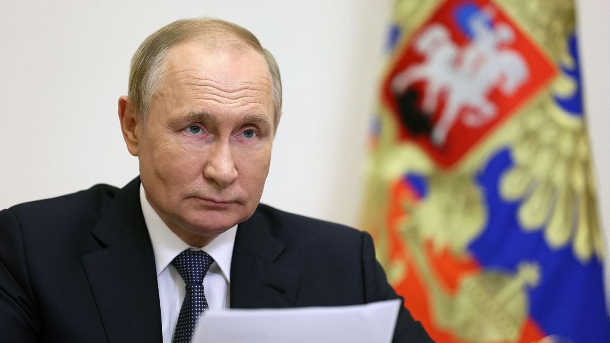 Искусственный интеллект назвал год смерти Путина