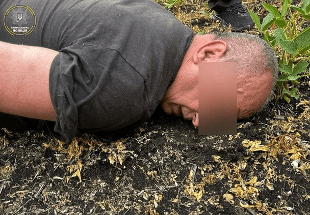 Полиция разыскивает опасного убийцу: фото и особые приметы 3 Полиция разыскивает опасного убийцу: фото и особые приметы