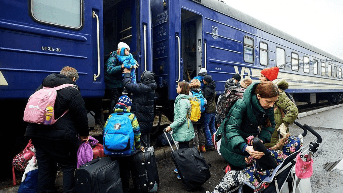 Людей срочно отселяют в одной из областей: что происходит