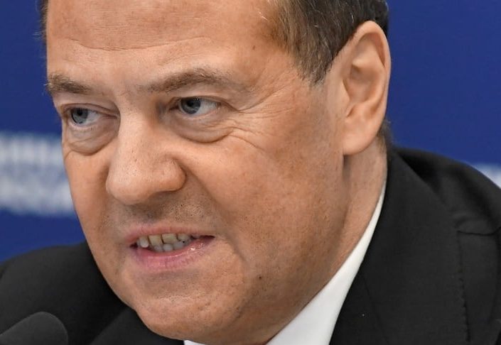 Після нових санкцій Медведєв зірвався на погрози Україні ➤ Prozoro.net.ua
