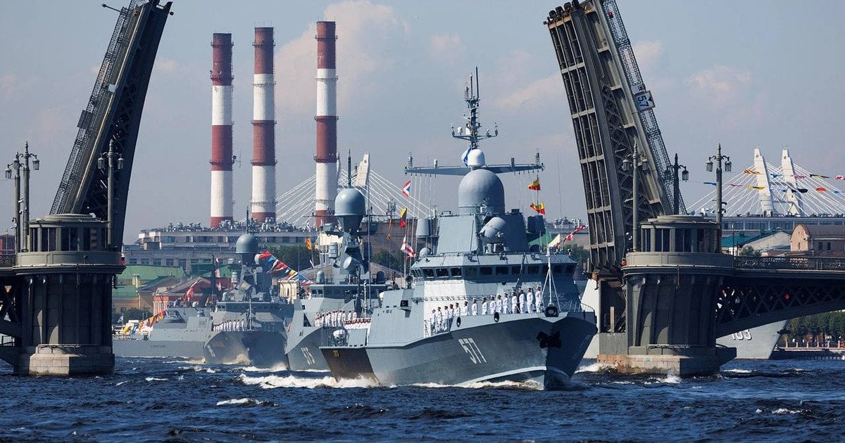 В России испугались и упразднили военно-морской парад в Петербурге