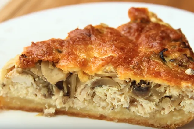 Пирог с курицей и грибами: рецепт сытной выпечки