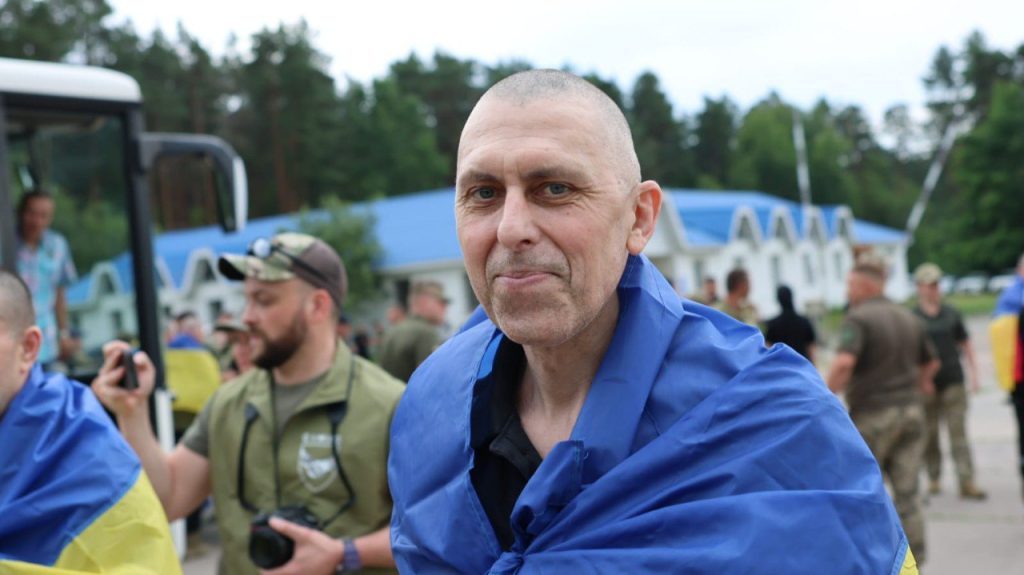 Обмін полоненими 4 липня: додому повернулися молоді, поранені та тяжкохворі захисники 9 Обмін полоненими 4 липня: додому повернулися молоді, поранені та тяжкохворі захисники