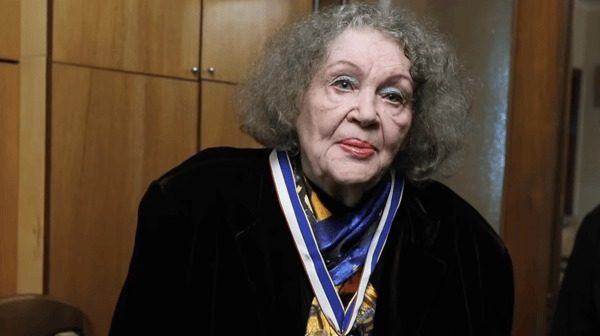 Ліна Костенко звернулася до українців з промовою, що вразила всіх