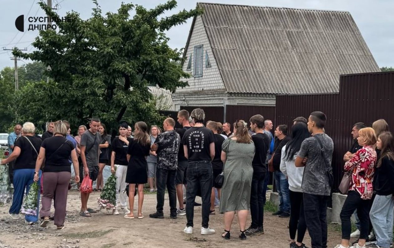 «Был взрыв, она плакала»: муж погибшей беременной о ее последних словах
