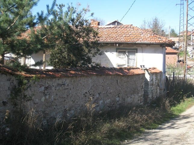 Семья купила дом в Болгарии за $8 тысяч: случилась катастрофа