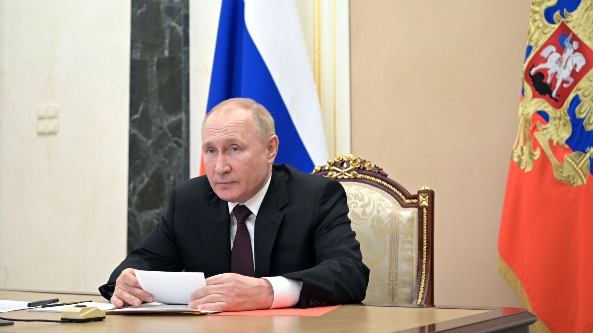 Путин выставил Украине ультиматум: Донбасс, НАТО, западные войска