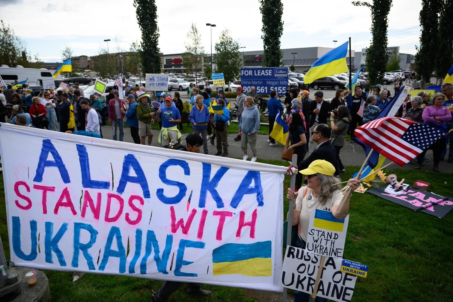 Встреча Трампа и Путина на Аляске: чего требуют американцы на митинге