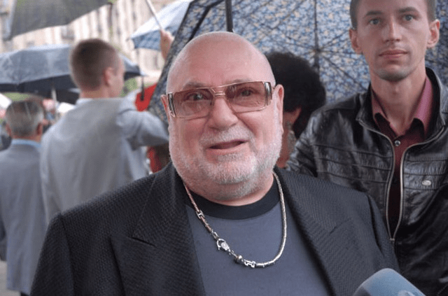 Табачник помер — кому дісталась його розкіш