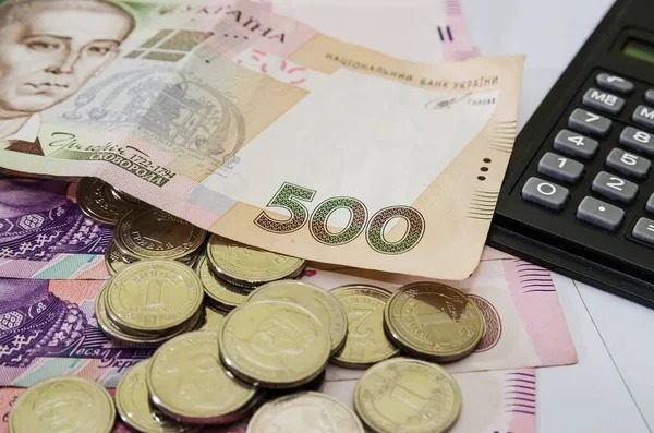 Пенсия в 2026 году пойдет вверх: кому поднимут выплаты