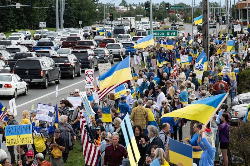 Встреча Трампа и Путина на Аляске: чего требуют американцы на митинге ➤ Prozoro.net.ua