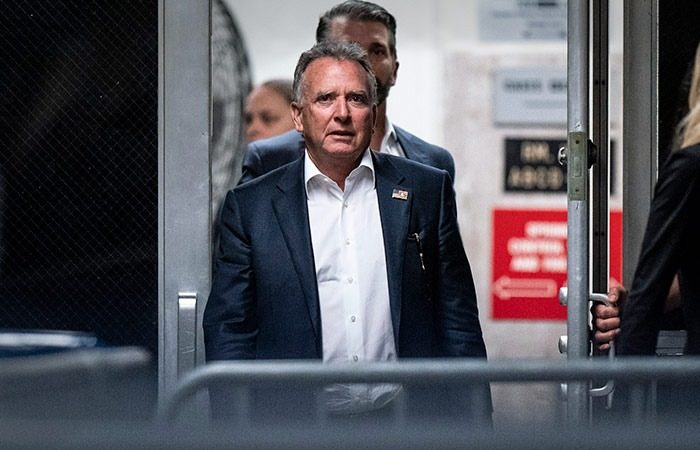 Ось що заявили у Кремлі Після зустрічі зі спецпосланцем Трампа