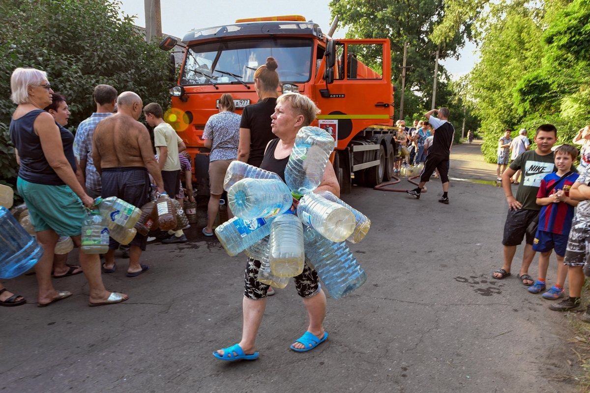 В Донецке бунт из-за воды: организатора схватили за обращение к Путину