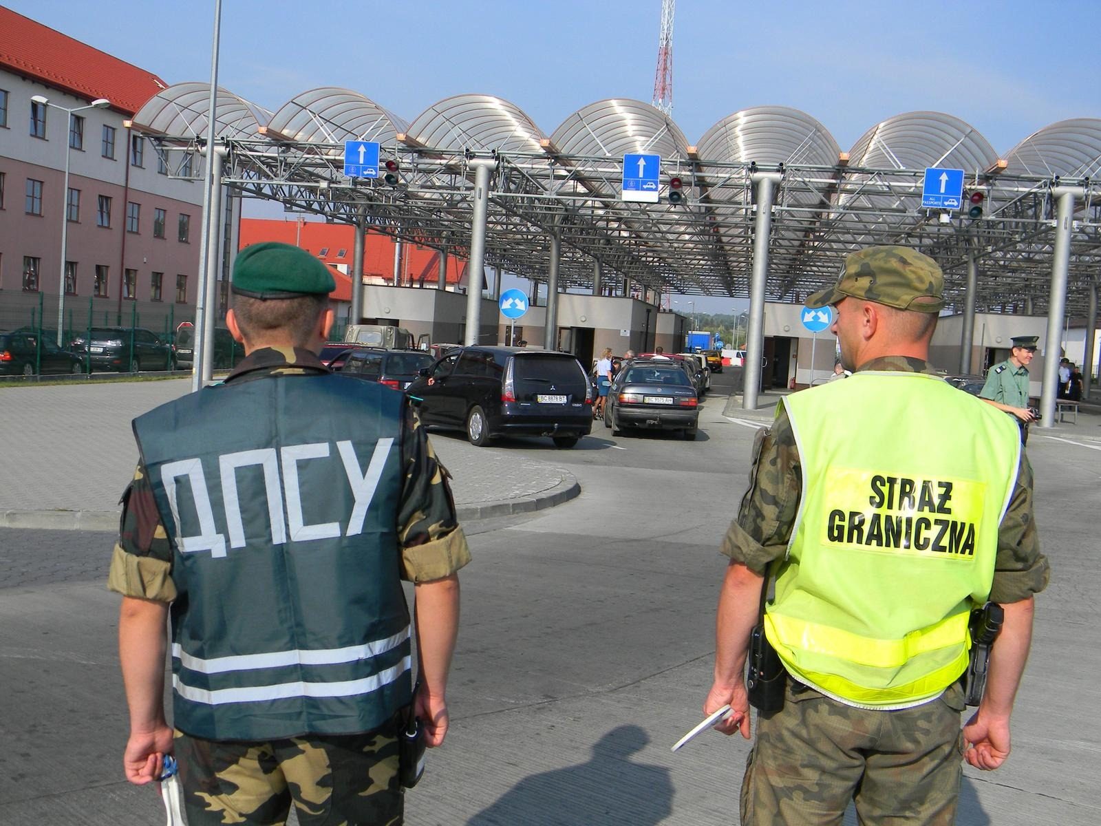 У Польщі хочуть повернути візовий режим з Україною: у чому причина