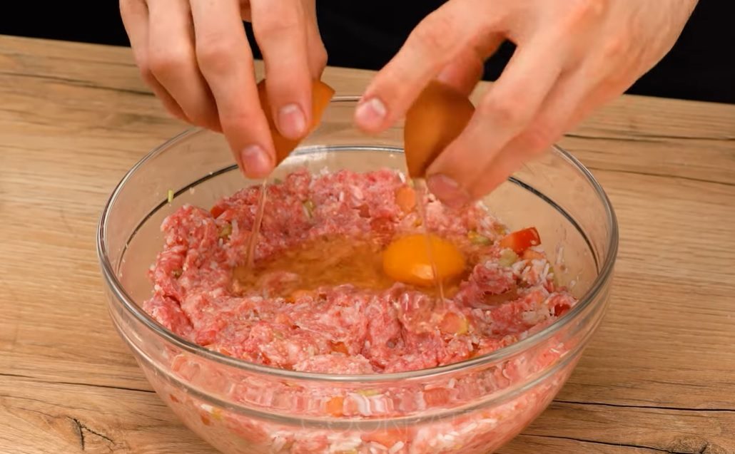 Знаменитый рецепт из мясного фарша, который сводит с ума!