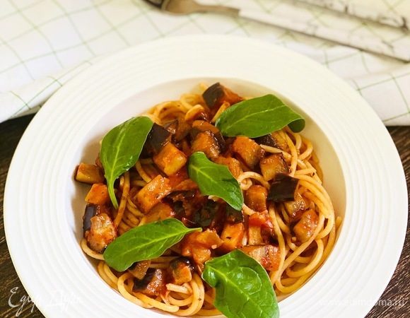 Ароматна паста з баклажанами та ковбасками: швидкий рецепт ➤ Prozoro.net.ua