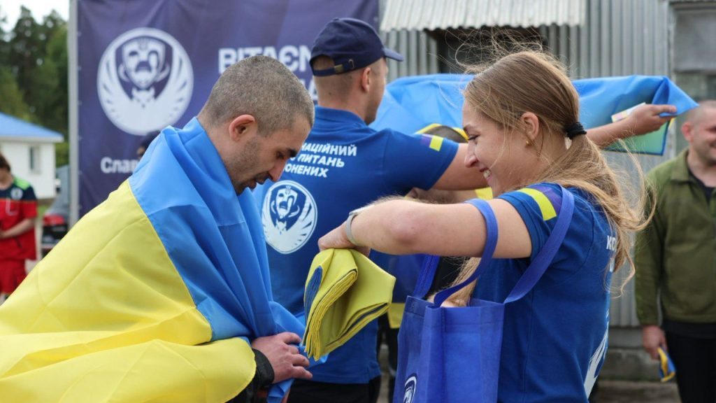 У День Незалежності з полону повернулося 146 українців (фото) 12 У День Незалежності з полону повернулося 146 українців (фото)