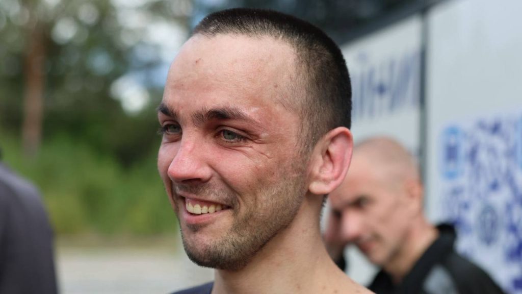 В День Независимости из плена вернулось 146 украинцев (фото)
