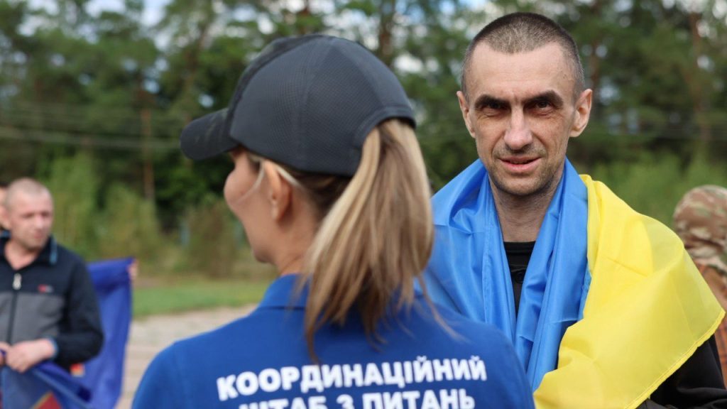 В День Независимости из плена вернулось 146 украинцев (фото)