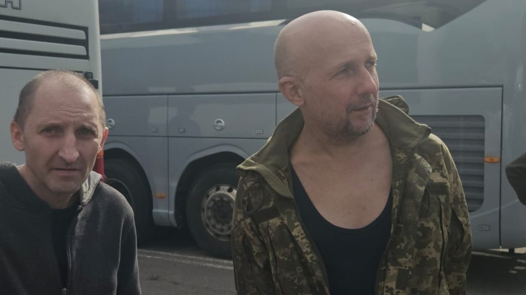 В День Независимости из плена вернулось 146 украинцев (фото)