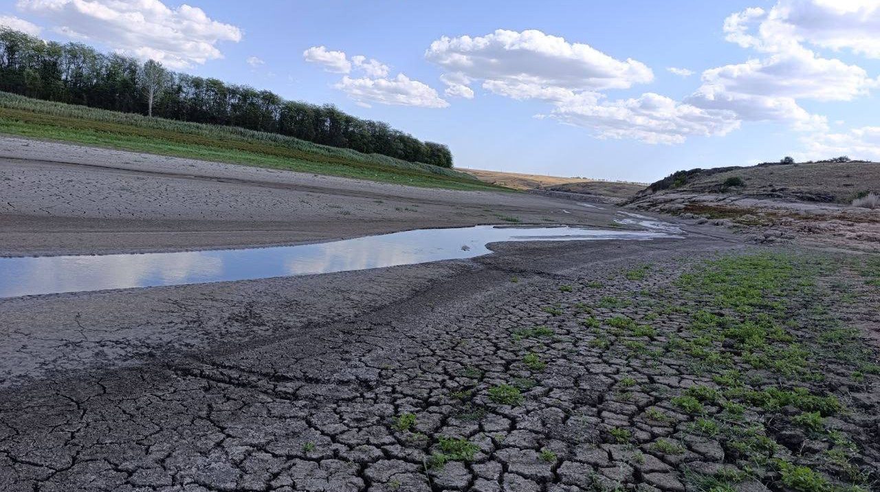 Угрожает экокатастрофа: оккупанты хотят спустить воду в водохранилище на Донбассе