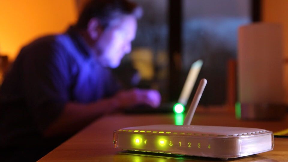 Если Wi-Fi слабый: уберите от роутера «опасные» предметы ➤ Prozoro.net.ua