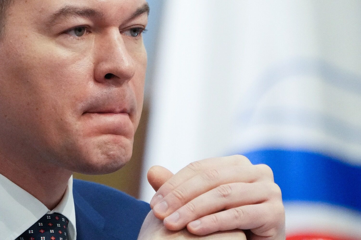 Глава ОКР “впав навколішки перед Путіним” і став посміховиськом