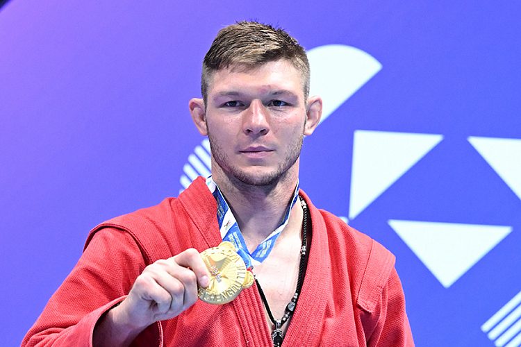 Мстил за всю Украину: видели, как Руднев добил «нейтрального» соперника?
