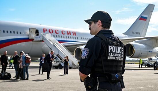 Переговори Трампа та Путіна: «кокаїновий» літак РФ уже на Алясці ➤ Prozoro.net.ua