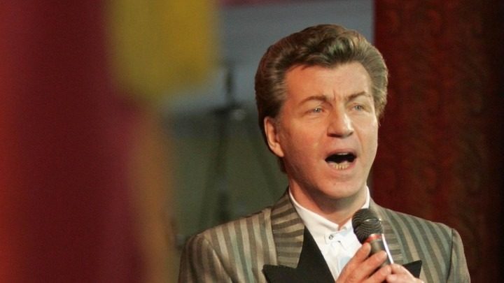 Открытый гроб и овации: как и где хоронили украинца Евдокимова