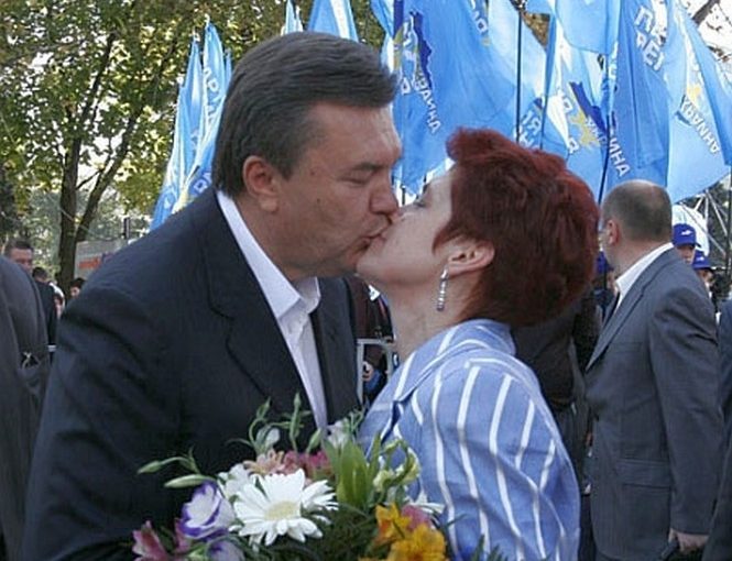 Свадьба Виктора и Людмилы Януковичей: под венец сразу из колонии (фото) ➤ Prozoro.net.ua