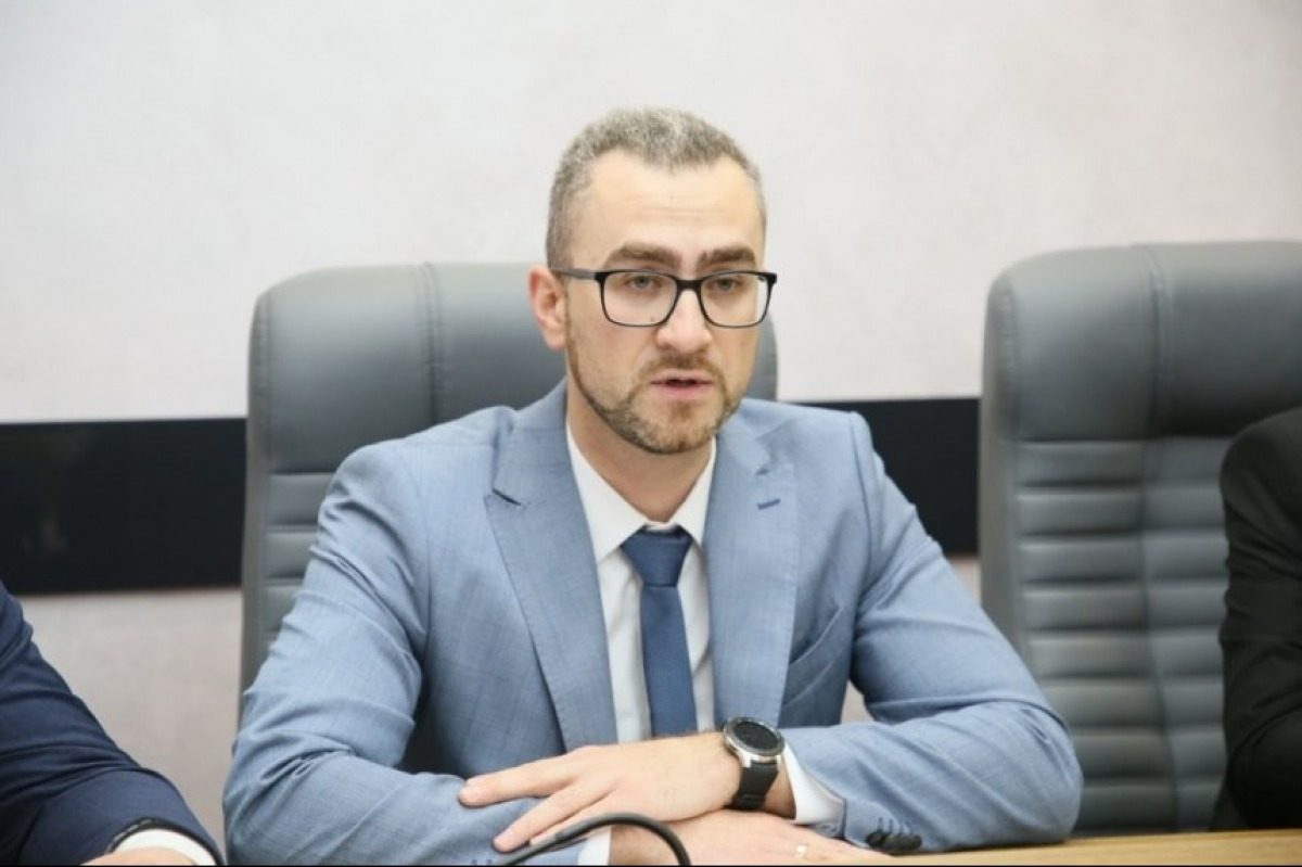 20 лет спустя: как живет украинец, который кинул яйцо в Януковича