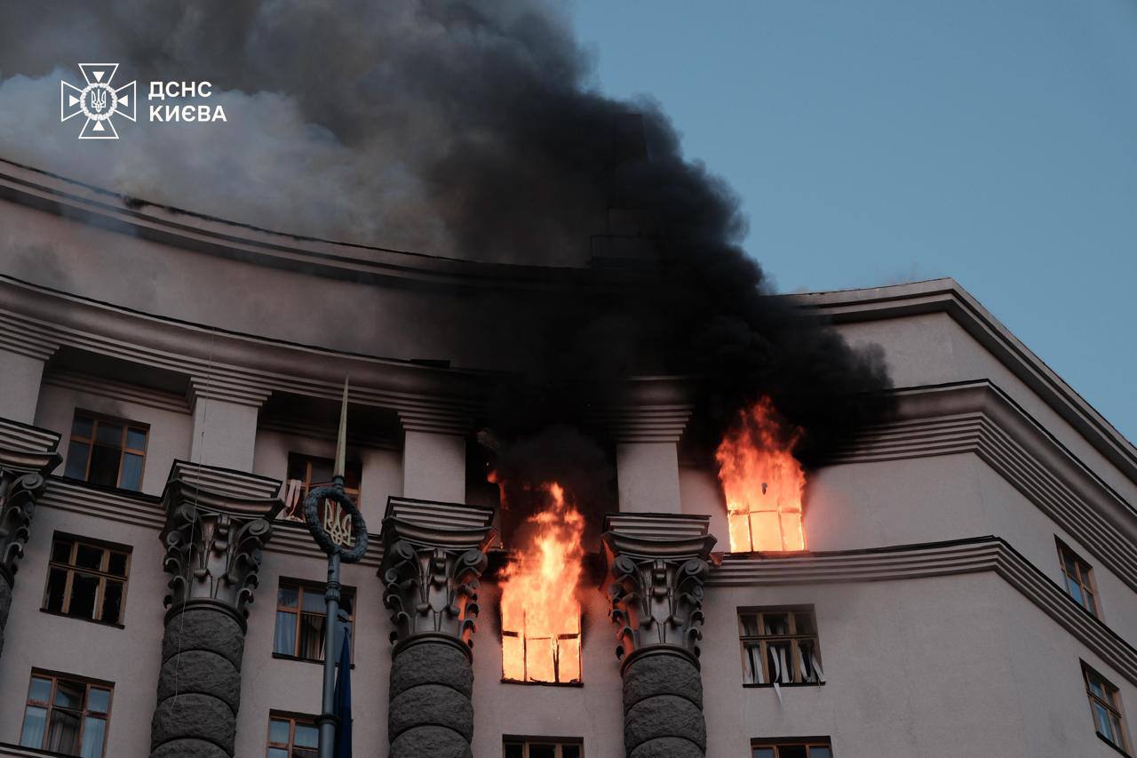 Россия атаковала Украину баллистикой и БПЛА: все подробности и фото