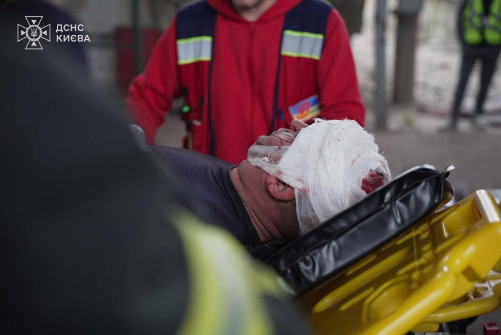 Украина пережила самую массированную воздушную атаку за год: какие последствия (фото)