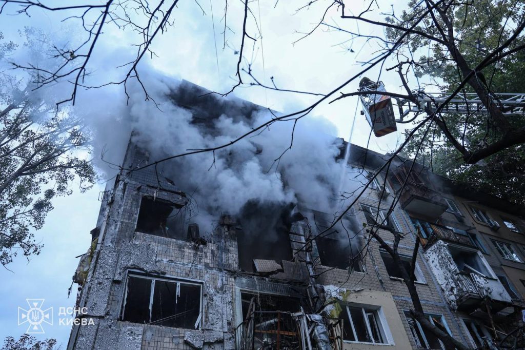 Украина пережила самую массированную воздушную атаку за год: какие последствия (фото)