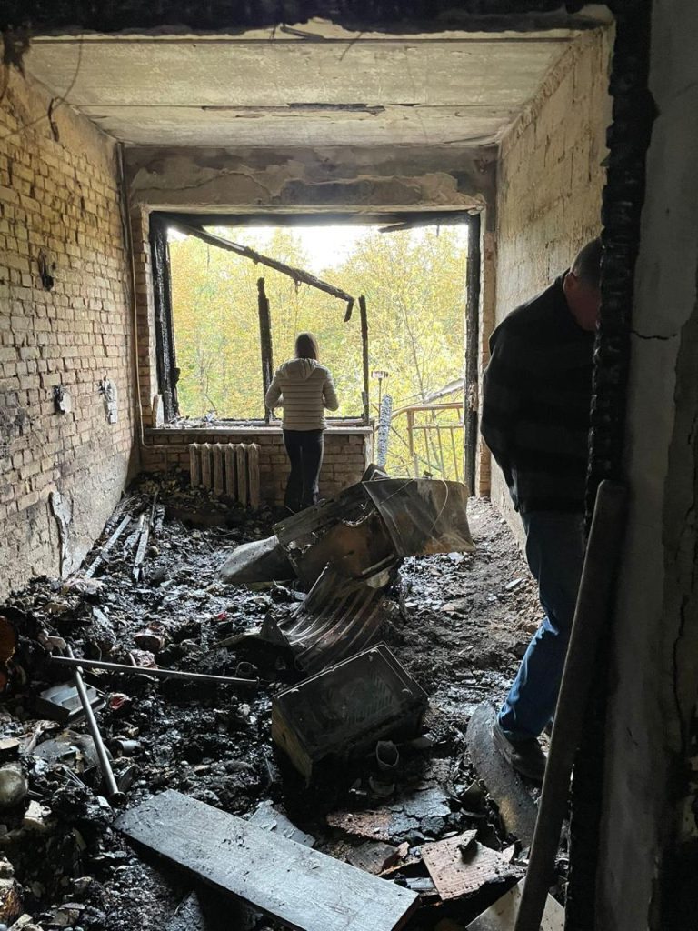 Российская атака на Киев: в Институте кардиологии погибли медсестра и пациент (фото) 7 Российская атака на Киев: в Институте кардиологии погибли медсестра и пациент (фото)