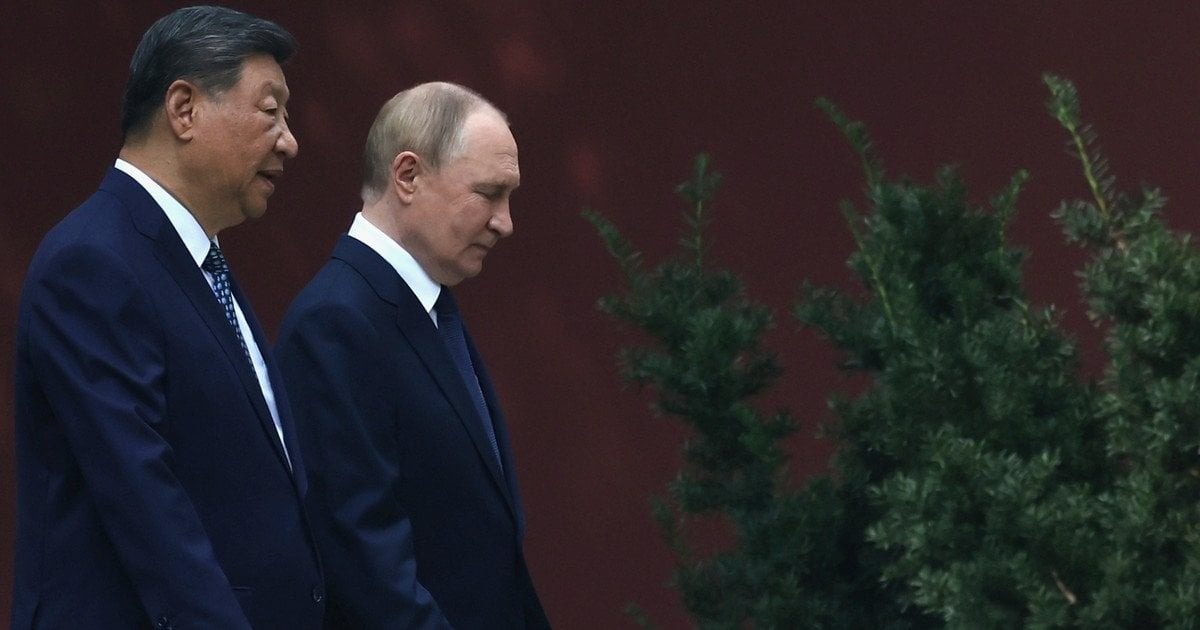 Путин и Си забыли выключить микрофон: журналисты услышали диалог