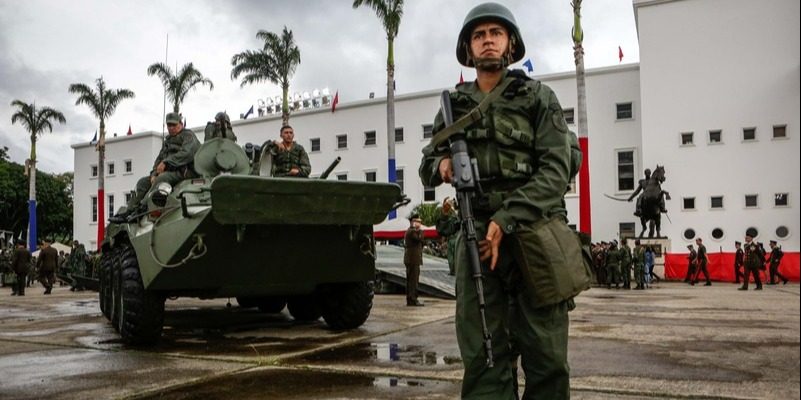 Мадуро объявил о масштабной военной мобилизации в Венесуэле