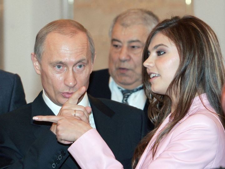 Путін возив у Китай коханку: ось чим вона там займалася